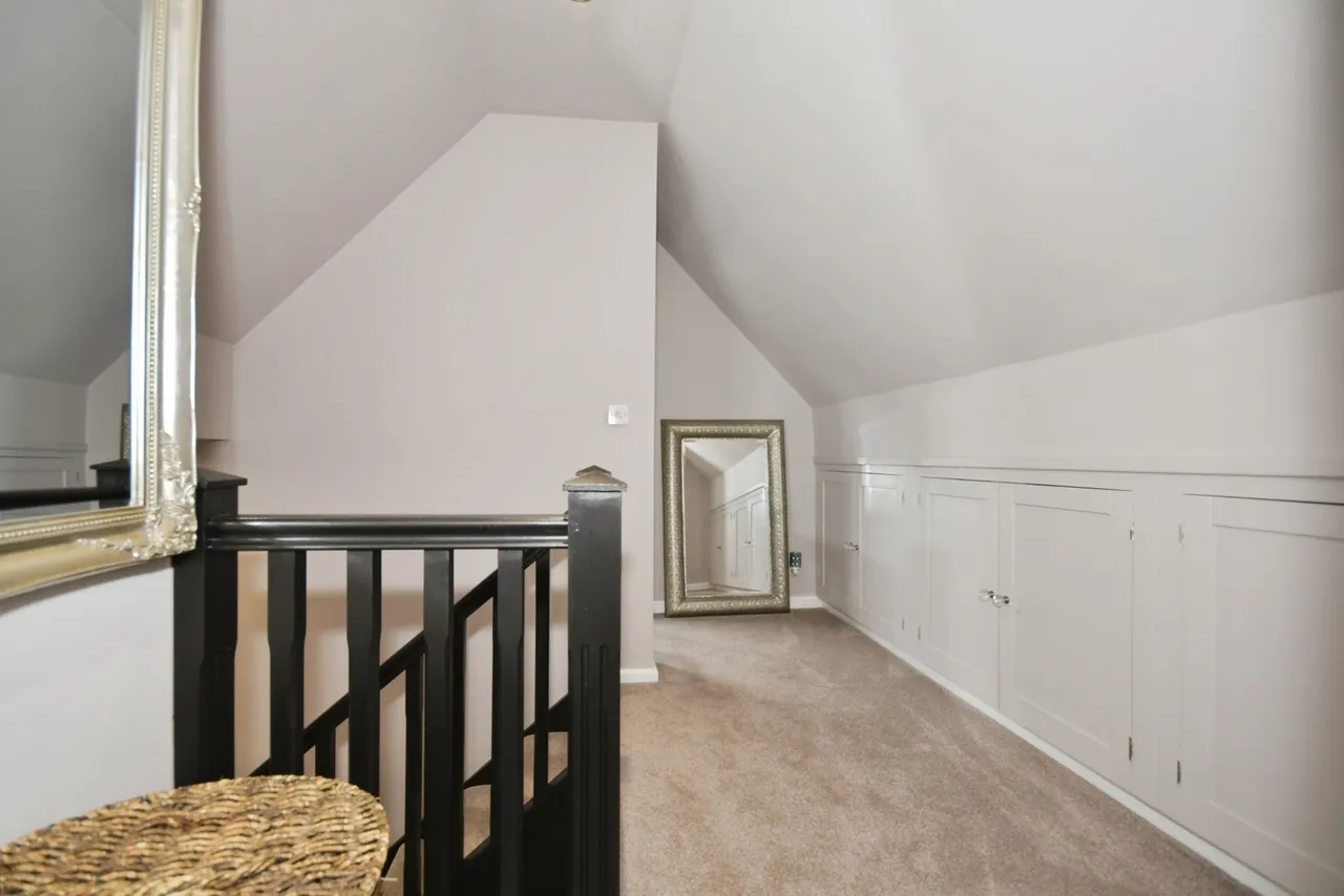 Old Road, Chesterfield, S40, photo 16