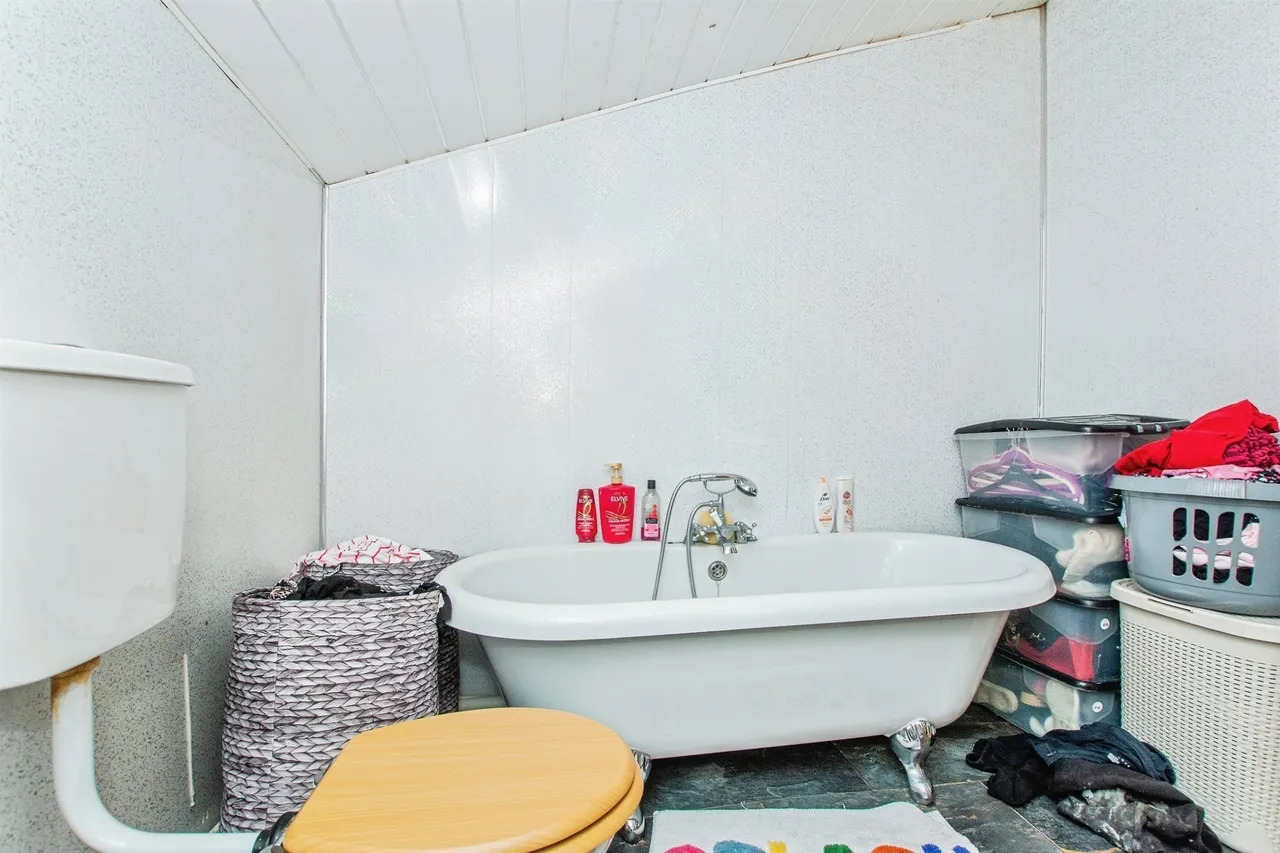 Lowgate, Holbeach, Spalding, photo 11