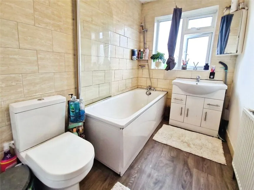Bolton Road, Farnworth, BL4, photo 7