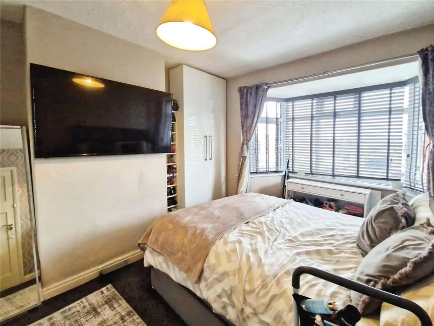 Bolton Road, Farnworth, BL4, photo 5