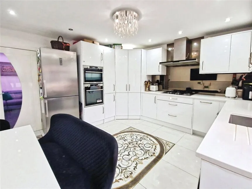Bolton Road, Farnworth, BL4, photo 11