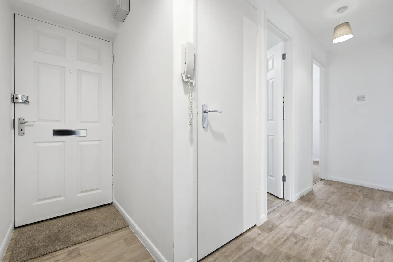 Peregrin Road, Waltham Abbey, EN9, photo 13