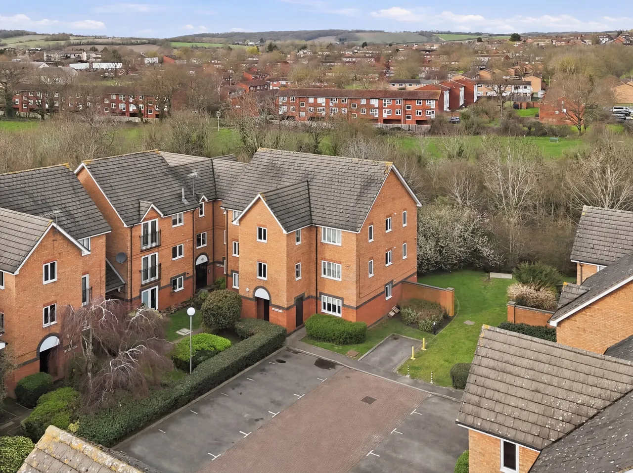 Peregrin Road, Waltham Abbey, EN9, photo 2