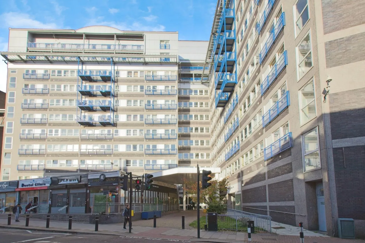Calderwood Street, London, SE18, photo 15