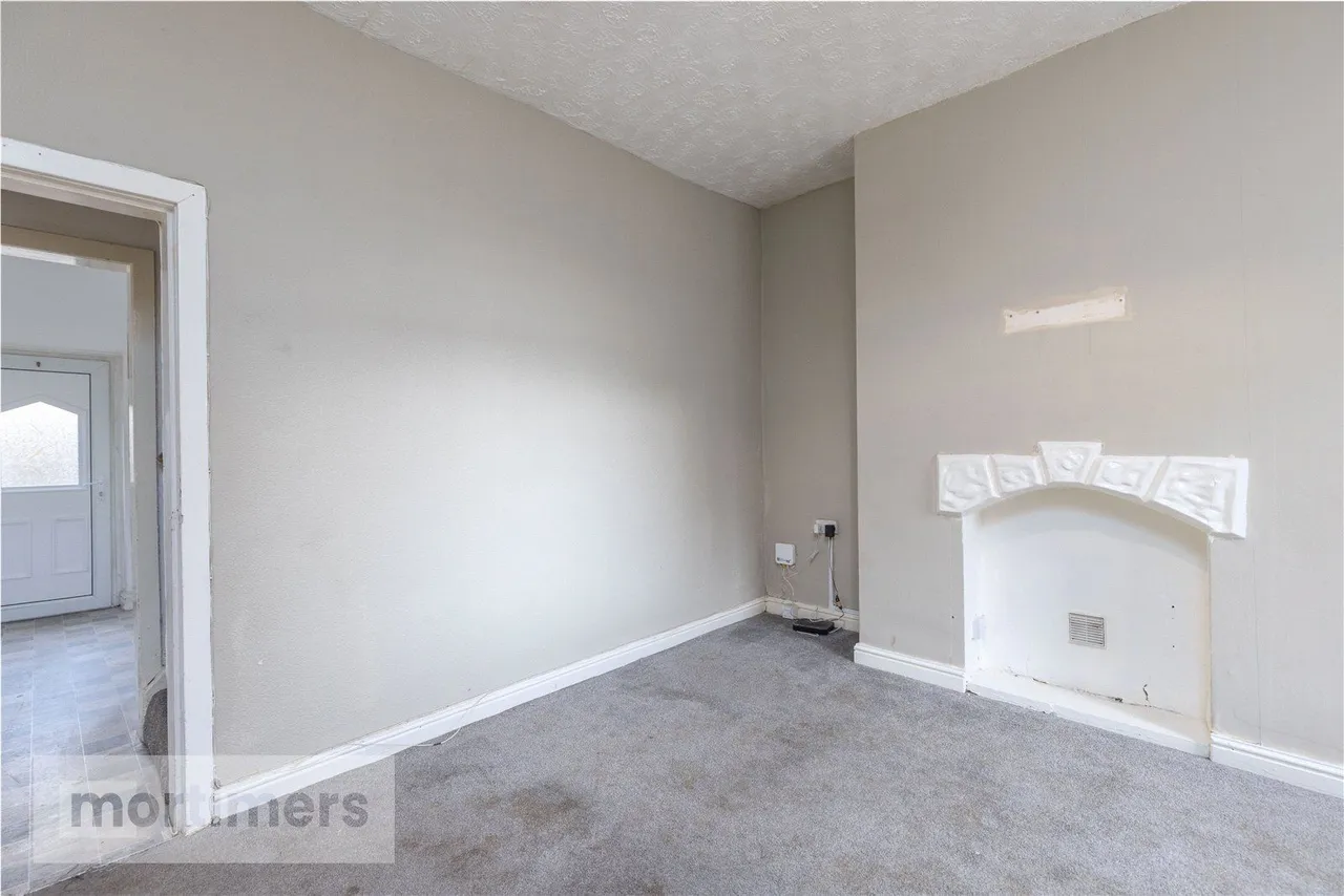 Queen Street, Clayton Le Moors, BB5, photo 4