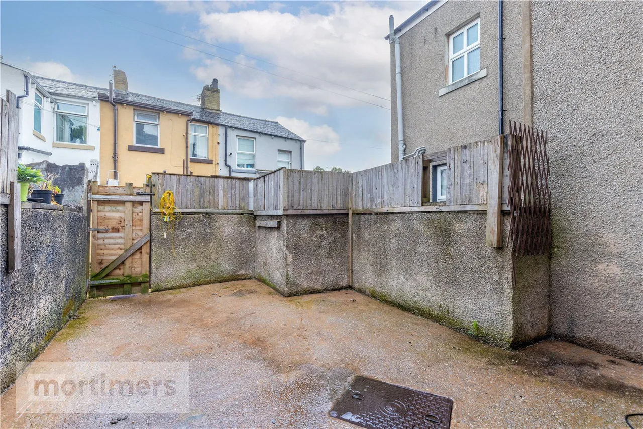 Queen Street, Clayton Le Moors, BB5, photo 14