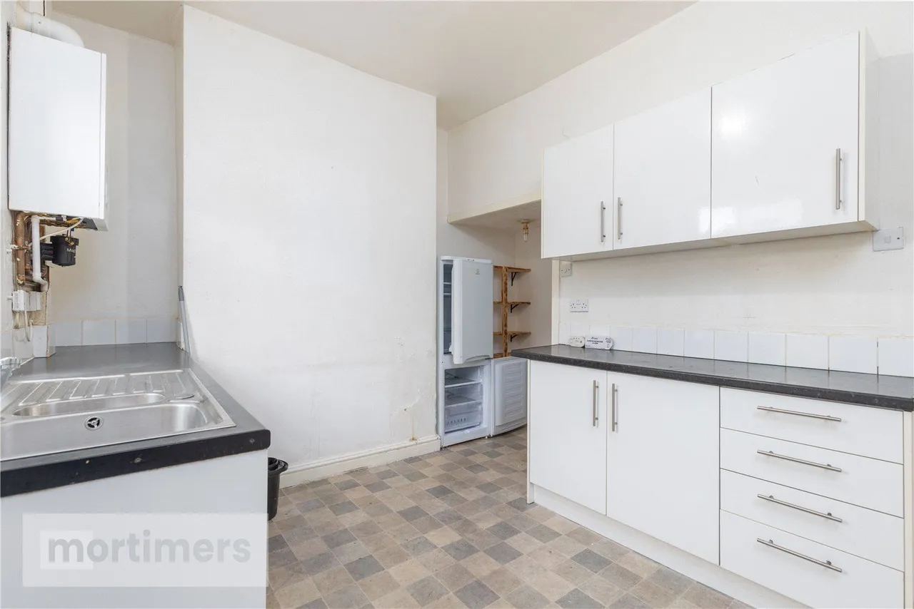 Queen Street, Clayton Le Moors, BB5, photo 6