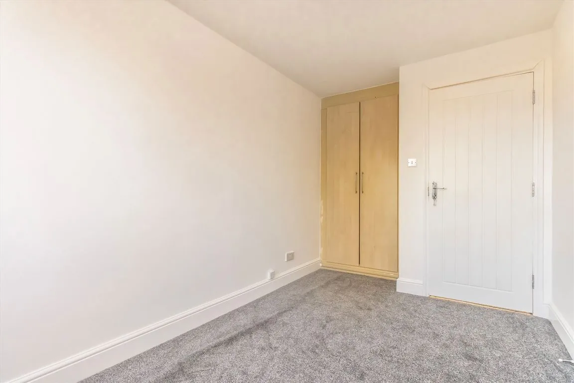 Fordbridge Road, TW15, photo 7