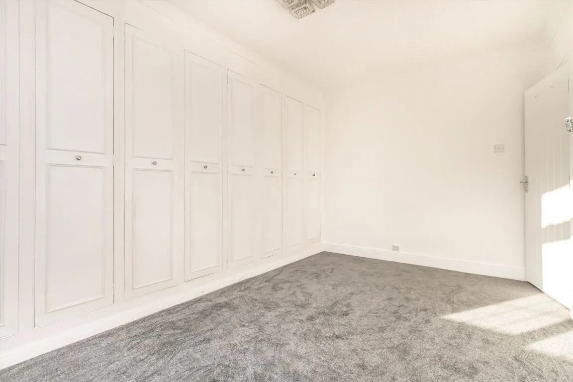 Fordbridge Road, TW15, photo 4