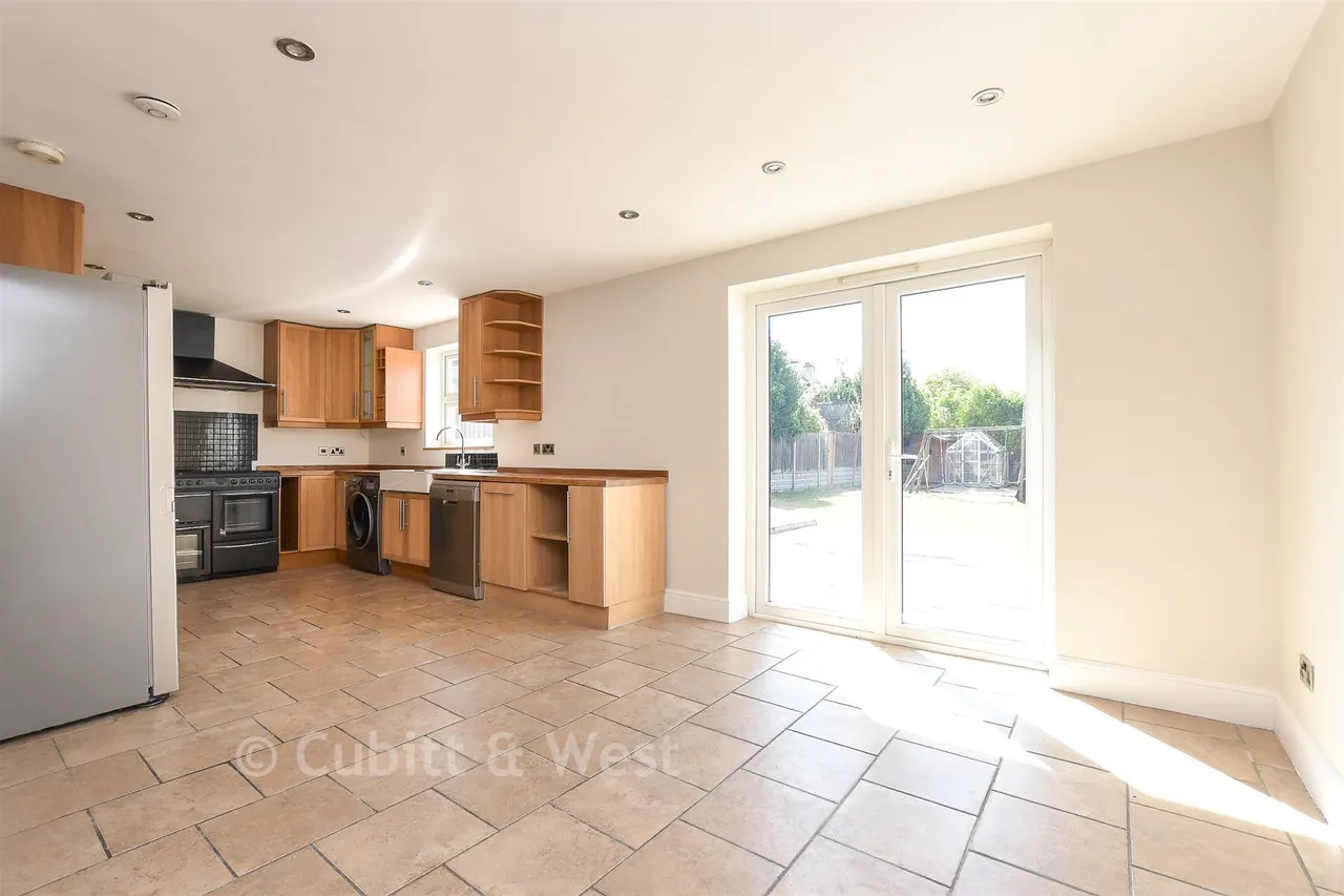 Copse Road, Meadvale, RH1, photo 19
