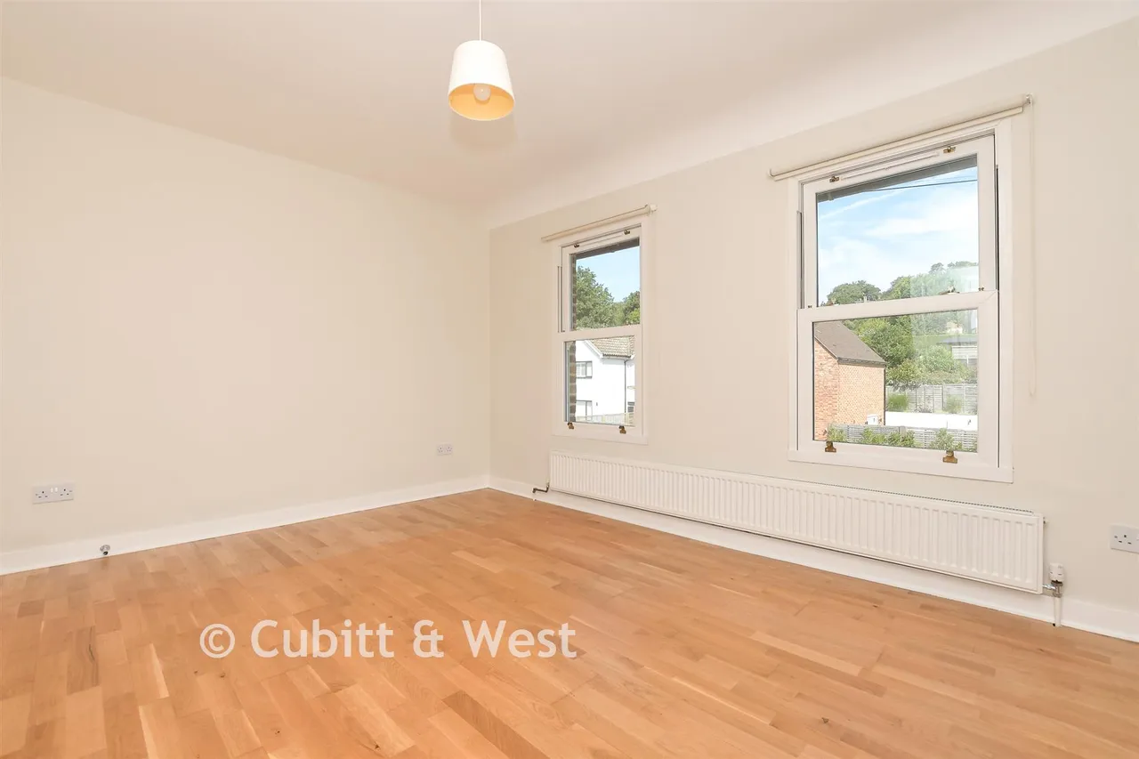Copse Road, Meadvale, RH1, photo 12