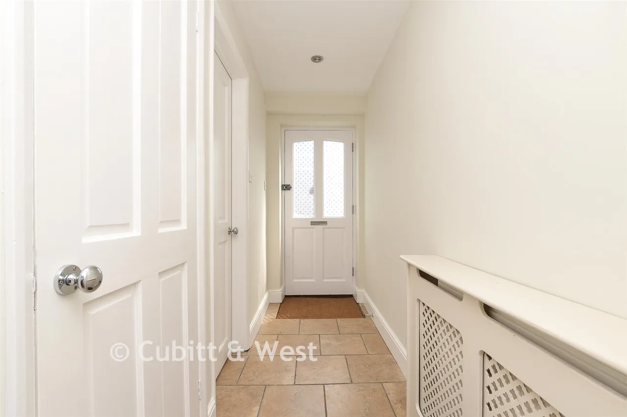 Copse Road, Meadvale, RH1, photo 16