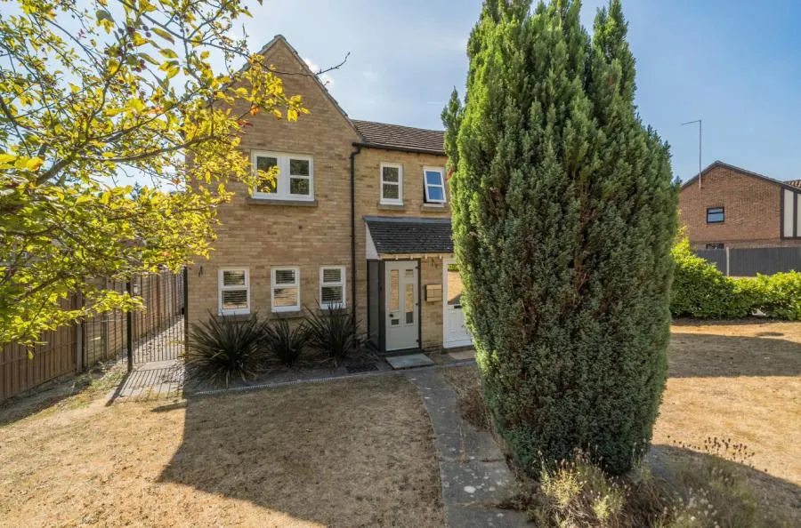 2 bed house for sale, Mallowdale Road, Bracknell, RG12