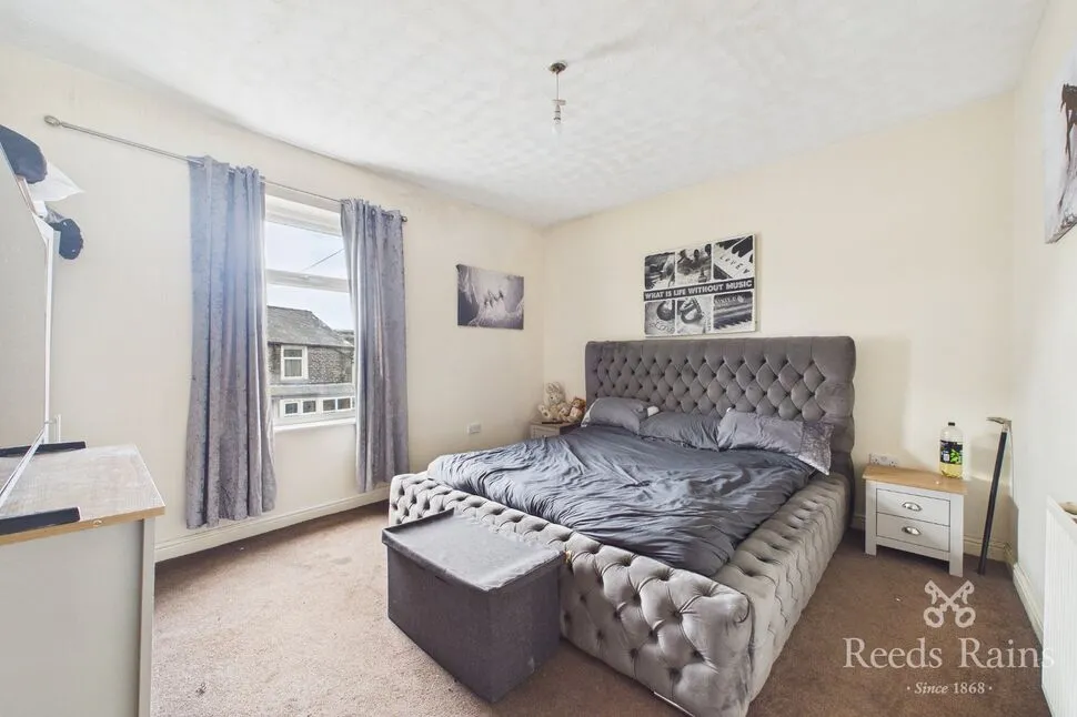 Brunshaw Road, Burnley, BB10, photo 8