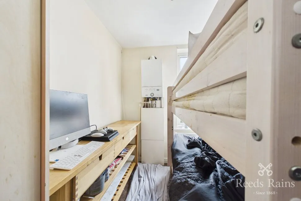 Brunshaw Road, Burnley, BB10, photo 12
