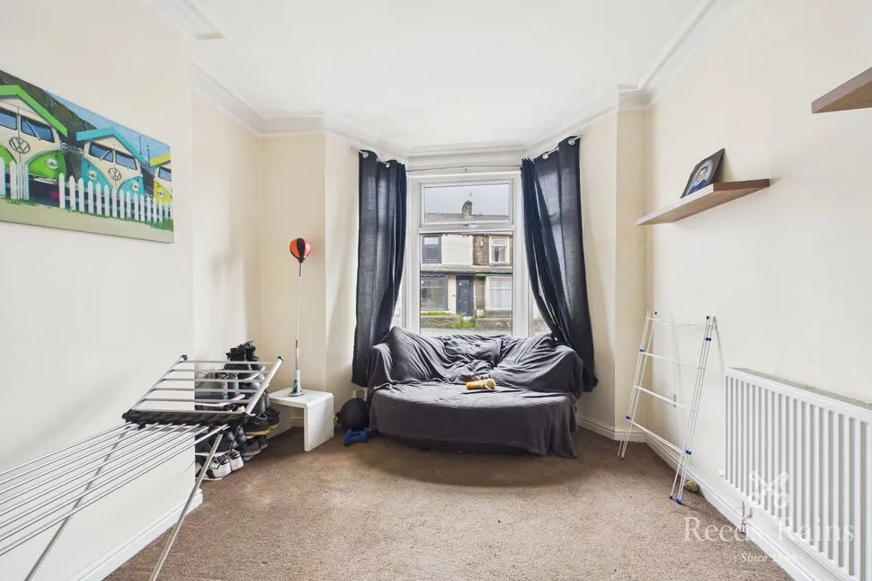 Brunshaw Road, Burnley, BB10, photo 5