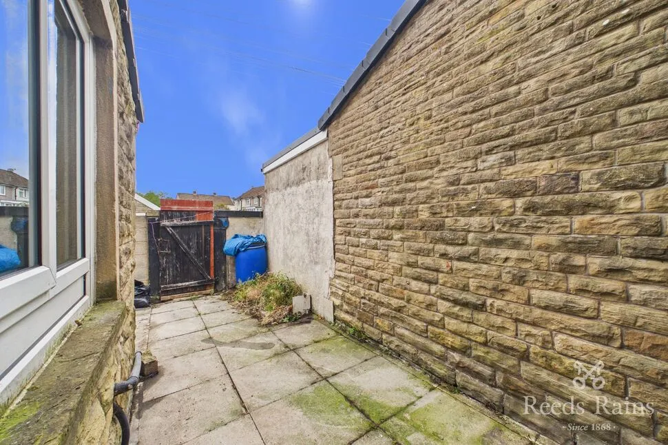 Brunshaw Road, Burnley, BB10, photo 13