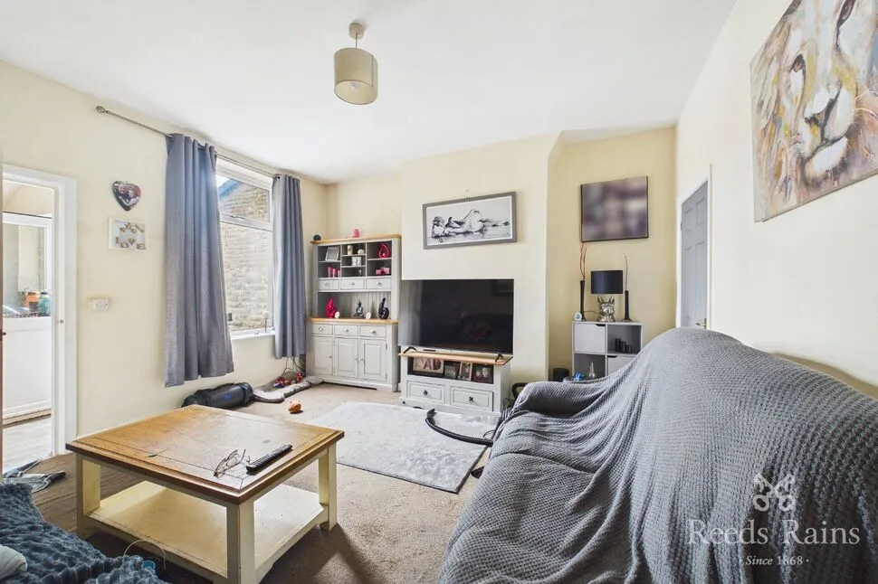 Brunshaw Road, Burnley, BB10, photo 7