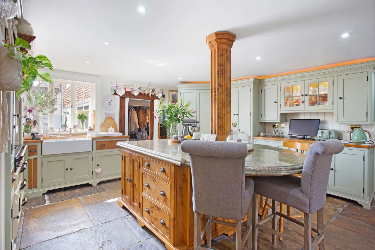Church Green, Marden, photo 10