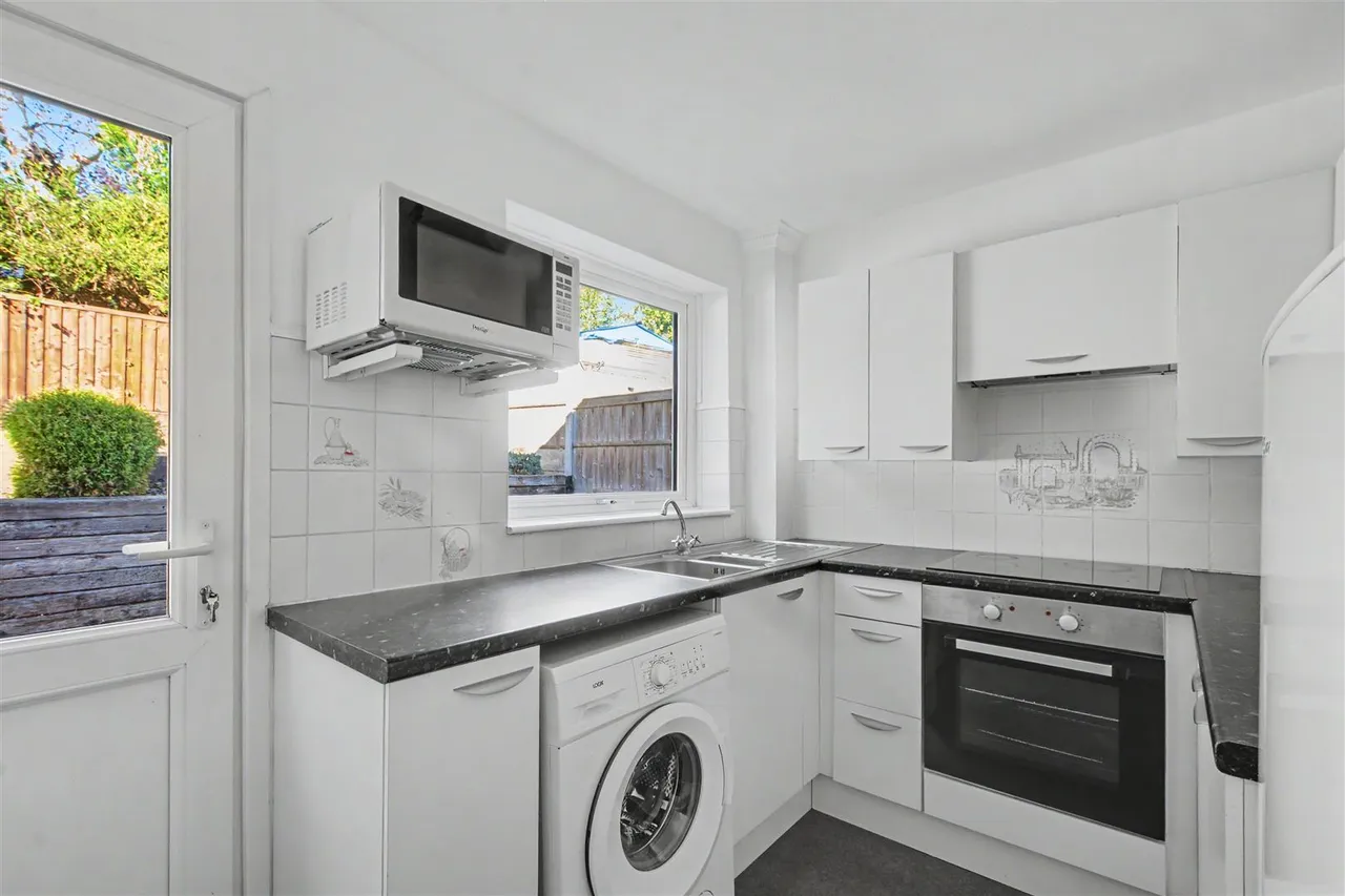 Mountfield Avenue, Sandiacre, NG10, photo 7