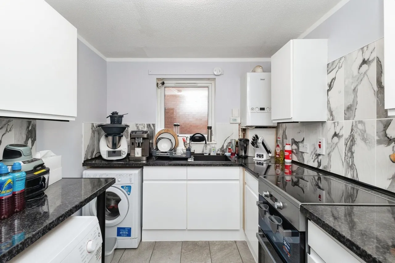 Lockingate Street, ASHTON-UNDER-LYNE, Lancashire, OL6, photo 11