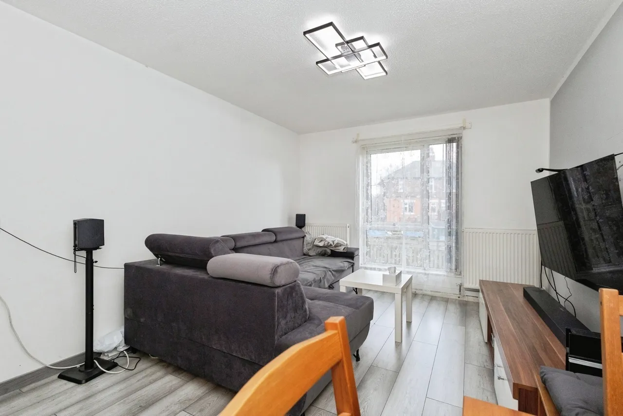 Lockingate Street, ASHTON-UNDER-LYNE, Lancashire, OL6, photo 2
