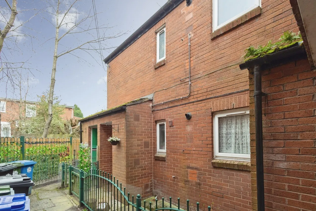 Lockingate Street, ASHTON-UNDER-LYNE, Lancashire, OL6, photo 16