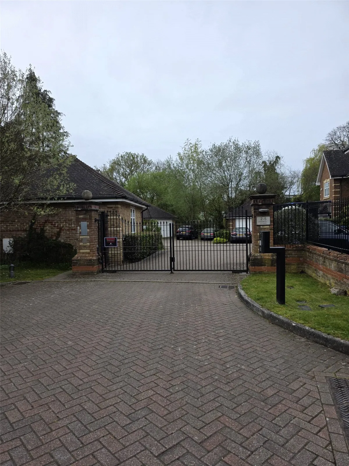 Sandridge Close, Hadley Wood, Hertfordshire, EN4 0HB, photo 9