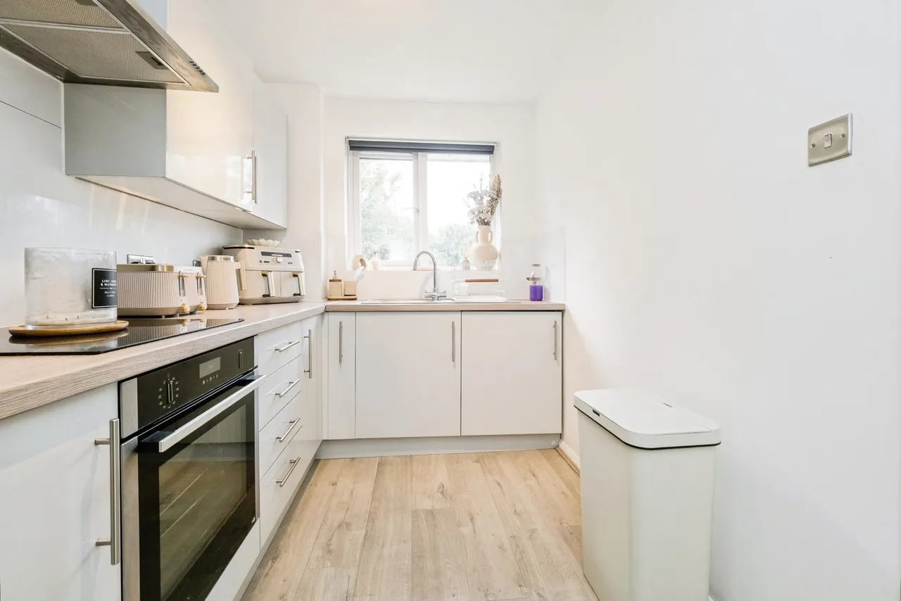 Stirling Close, Rainham, Essex, RM13, photo 11