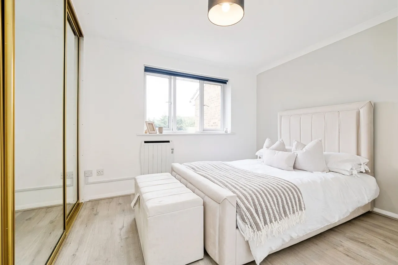 Stirling Close, Rainham, Essex, RM13, photo 15
