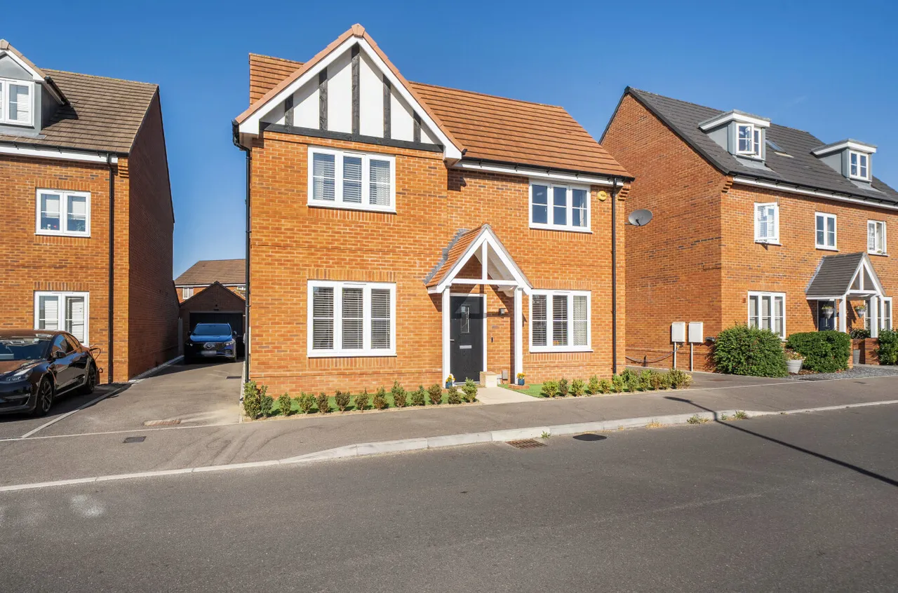 4 bed house for sale — Westall Street, Shinfield, Reading, Berkshire, RG2 9RL