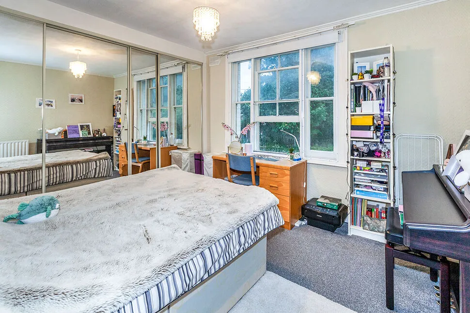 St. Judes Road, Englefield Green, Surrey, TW20, photo 5