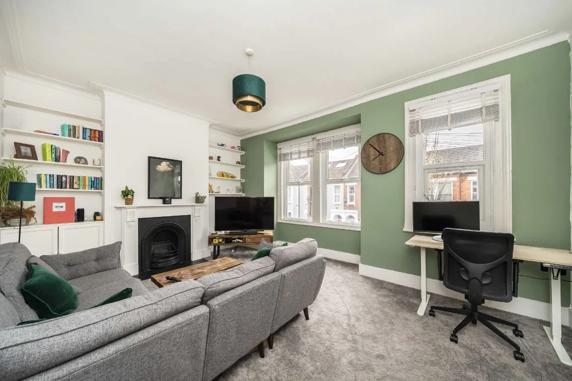 Glasford Street, SW17, photo 2