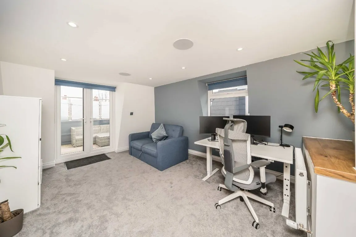 Glasford Street, SW17, photo 3