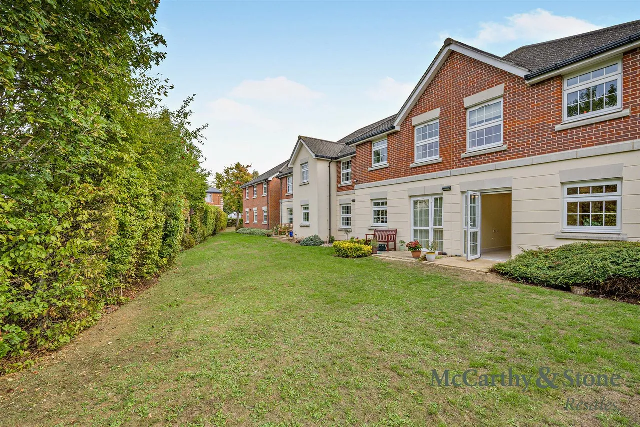 High Street, Ongar, CM5, photo 16