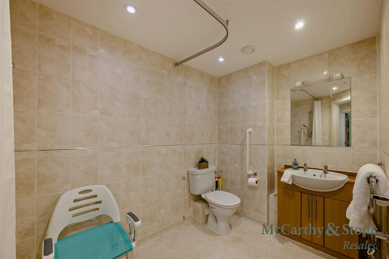 High Street, Ongar, CM5, photo 9