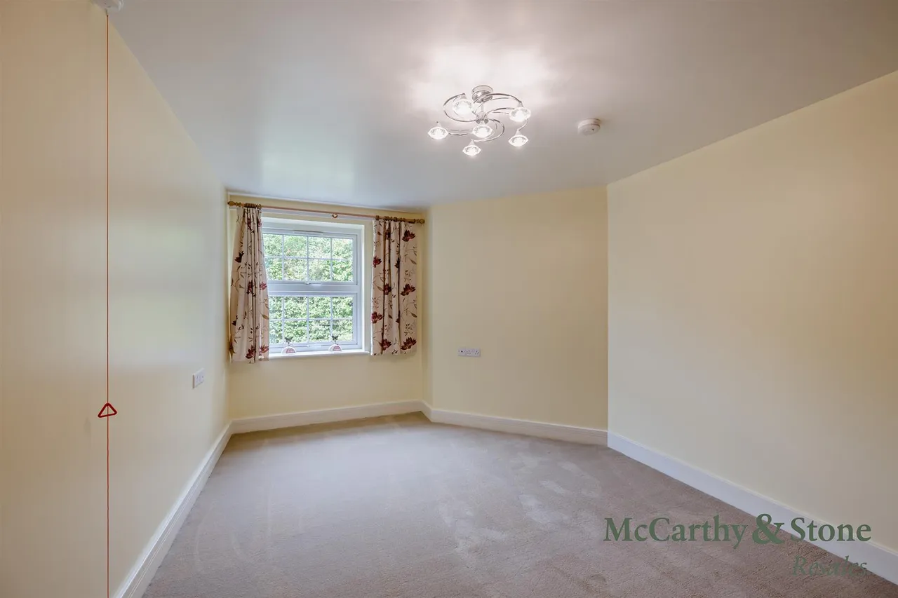 High Street, Ongar, CM5, photo 6