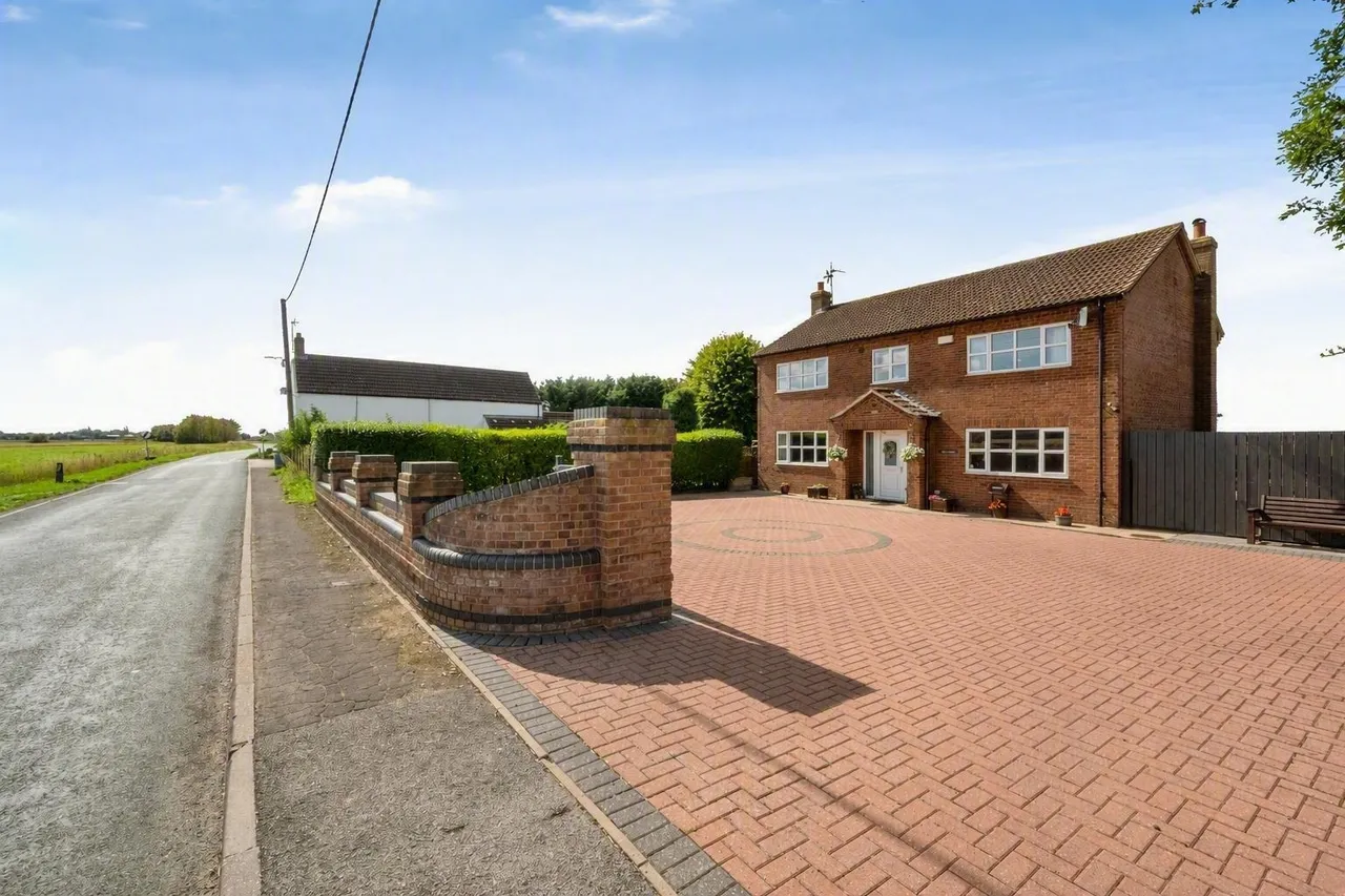 4 bed house for sale — Adlingfleet, Goole