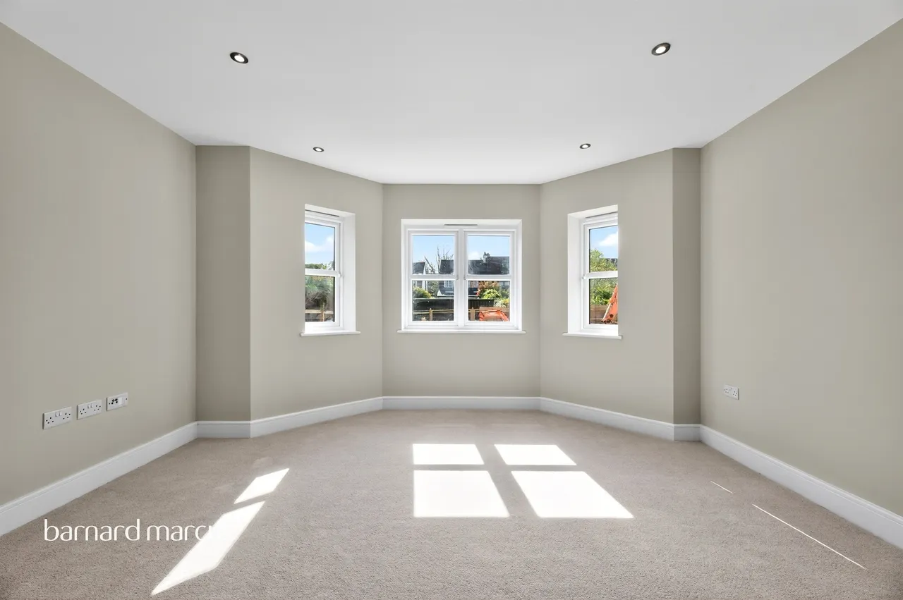 Brunswick Close, Epsom, KT17, photo 19
