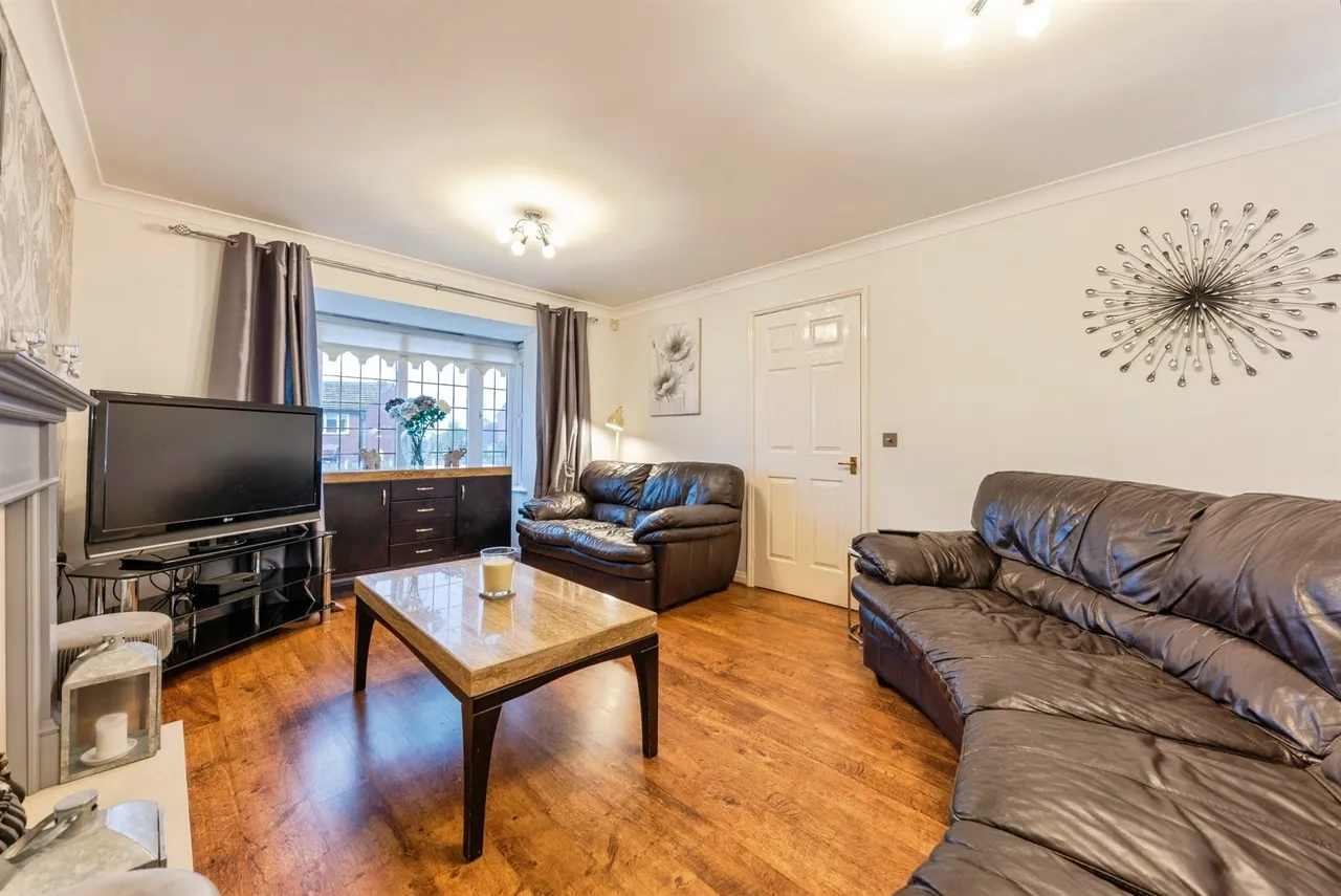 Sunningdale, Grantham, NG31, photo 3