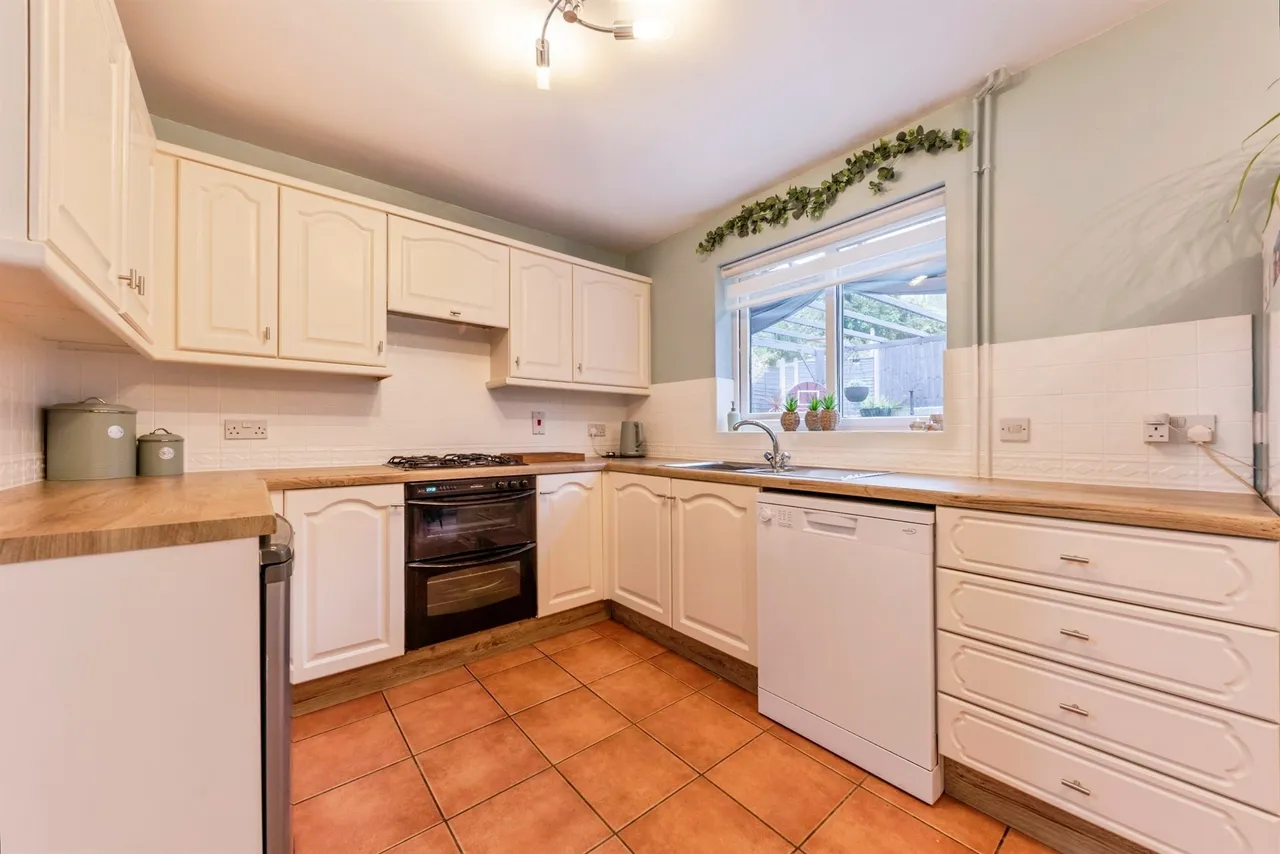 Sunningdale, Grantham, NG31, photo 5