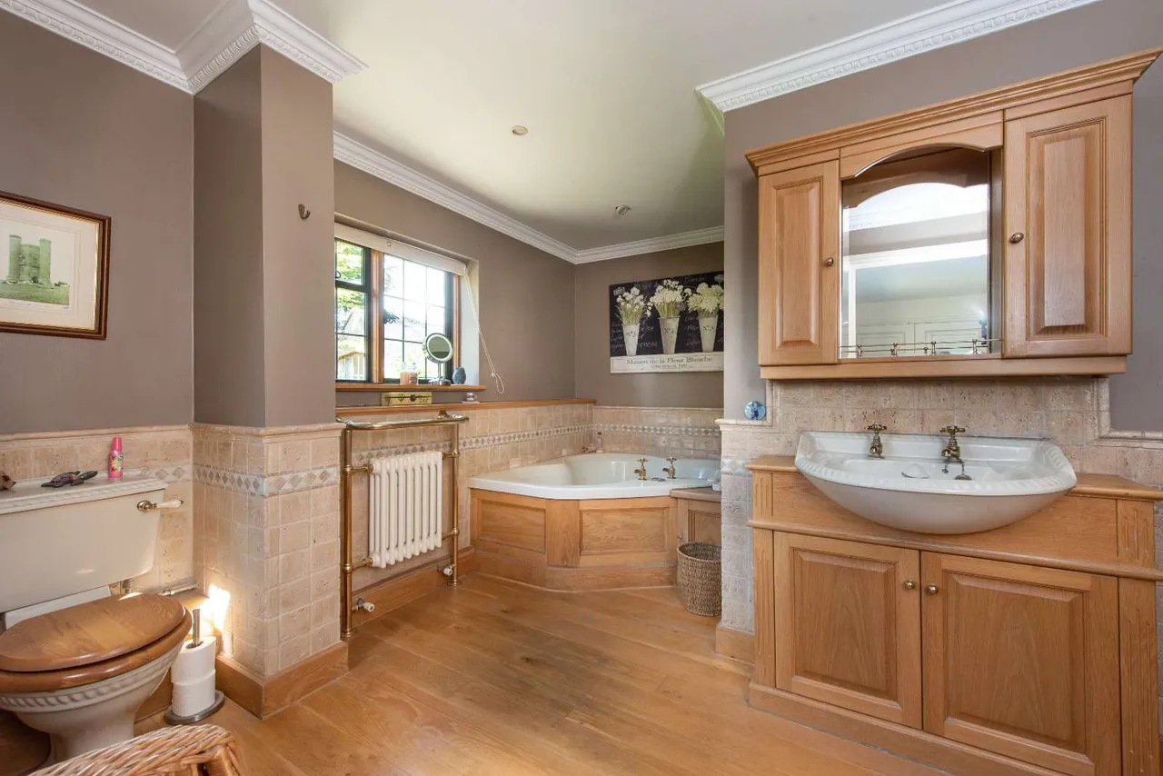 Rookery Farm, Middle Hill, Broadway, Worcestershire, WR12 7LA, photo 11