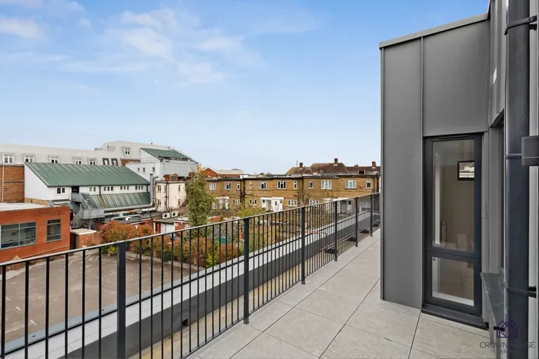 Fairholme, Harrow on the Hill, HA1 2TN, photo 3