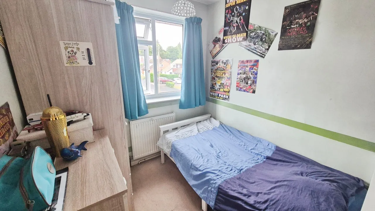 Tylecote Crescent, Great Haywood, ST18, photo 16