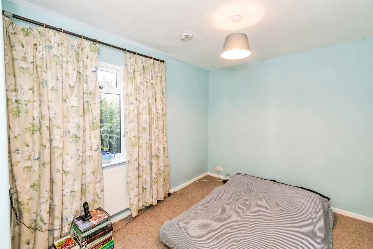 Stuart Crescent, Winchester, SO22, photo 9