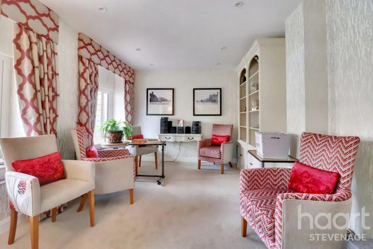 Primett Road, Stevenage, SG1, photo 17
