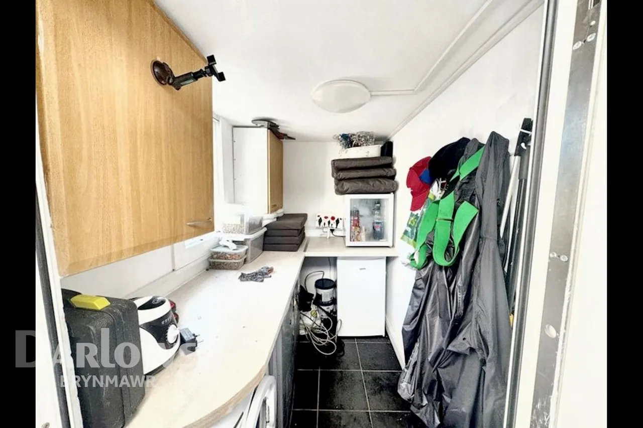Twyncynghordy Place, Brynmawr, photo 3