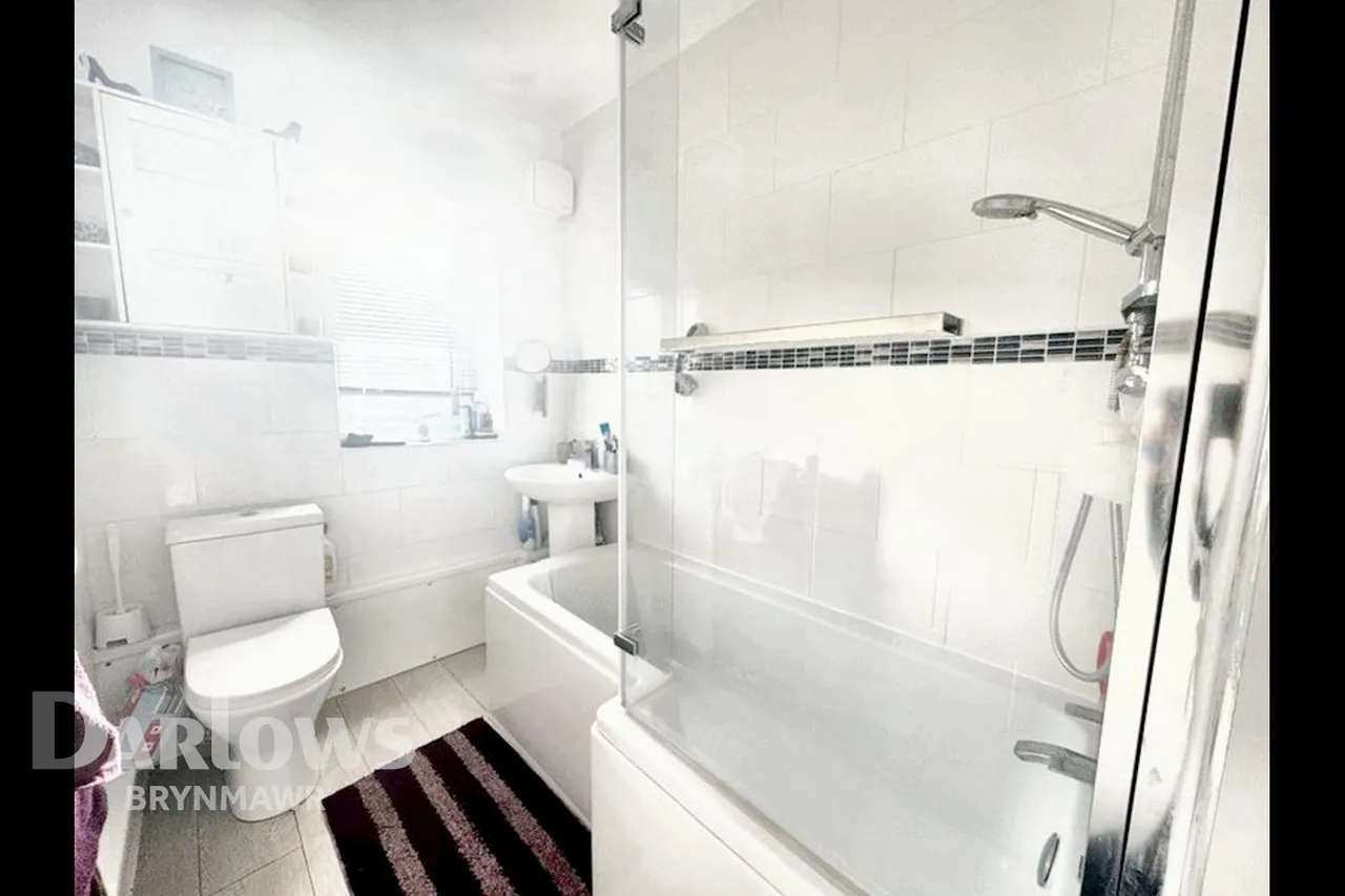 Twyncynghordy Place, Brynmawr, photo 8