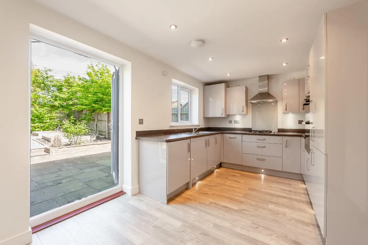 De Stretford Drive, Bishops Tachbrook, photo 2
