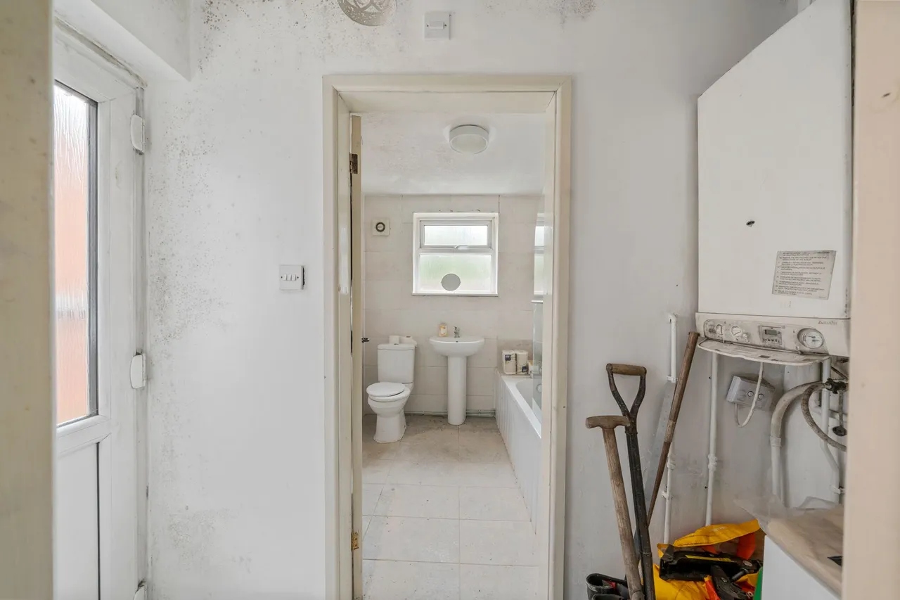 Ashton Road, Golborne, Warrington, Warrington, WA3 3UN, photo 7